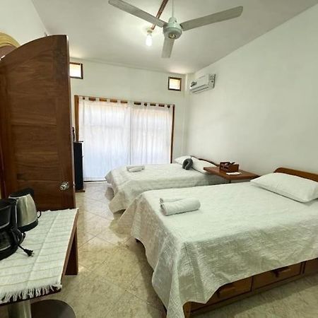 Alojamiento Villa Mar Puerto Ayora  Buitenkant foto